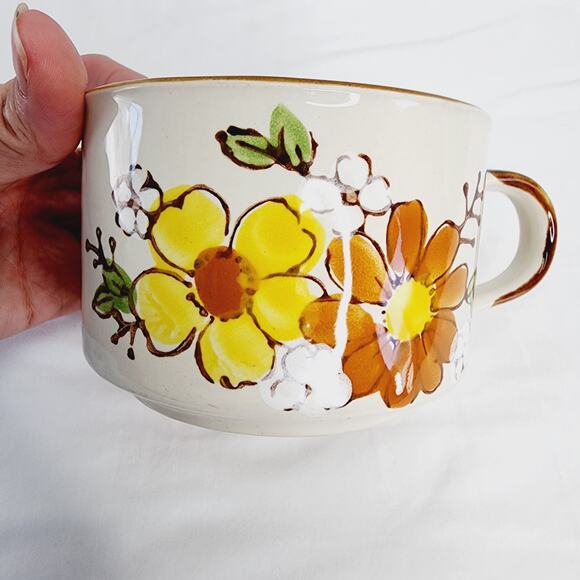 Vintage Sunnycraft  Korea Yellow & Orange Flowers Wide Coffee- Tea  Mug - Picture 8 of 10